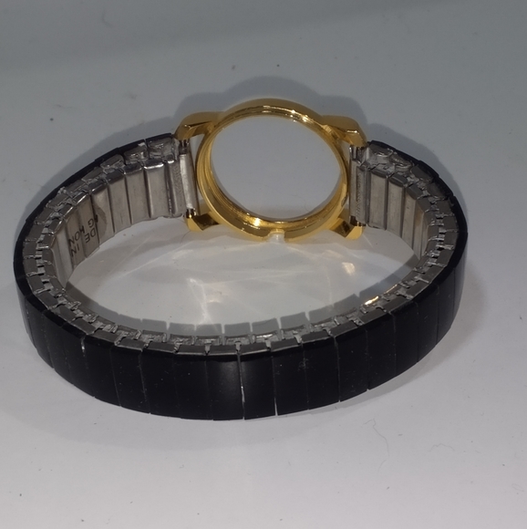 Cheval 3set interchangeable shell watch - Picture 9 of 11